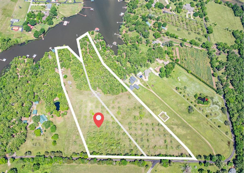 The Oaks - Land