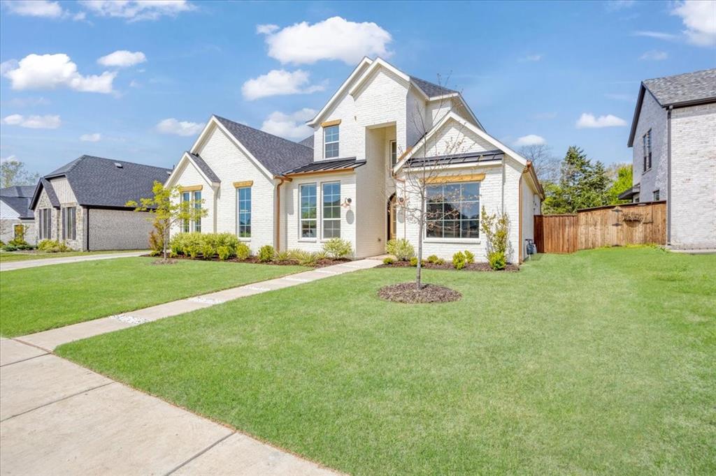 3711 Parkwood Lane