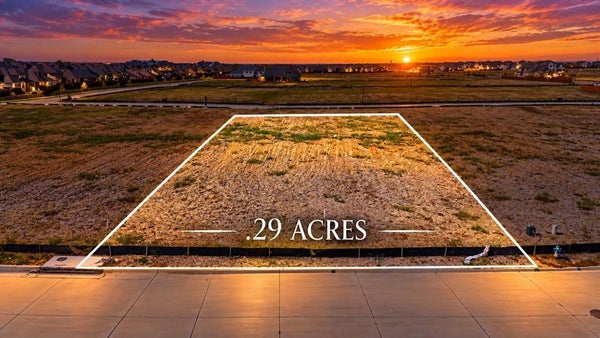 831 CHARLOTTE DR, PROSPER, TX 75078 - Image 2a7cffcc0b9a3bf5bf498939a582d647/3921998960