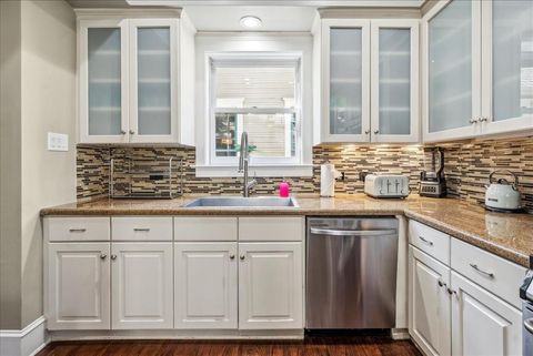 Tiny photo for 2618 Thomas Avenue, Dallas, TX 75204 (MLS # 20780017)