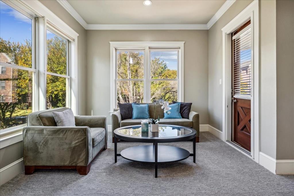 Fairmont Mews - Residential Lease