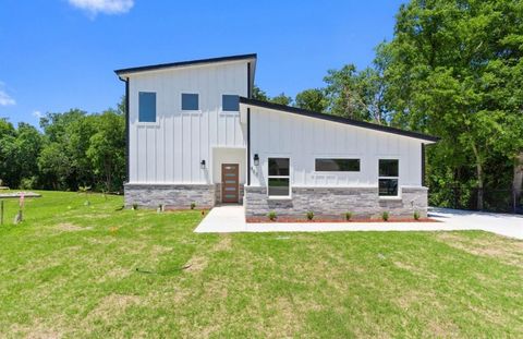 403 Tealridge DeSoto TX 75115