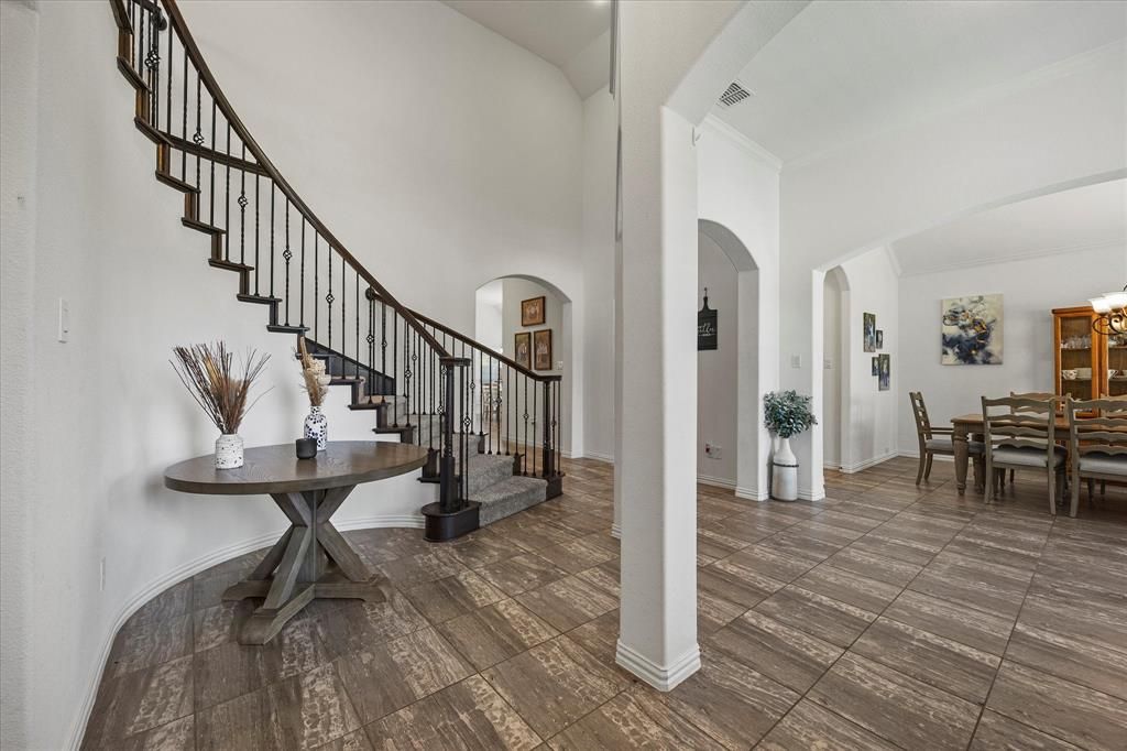 Photo of 4306 Gulls Landing Circle, Garland, TX 75043 (MLS # 21163205)