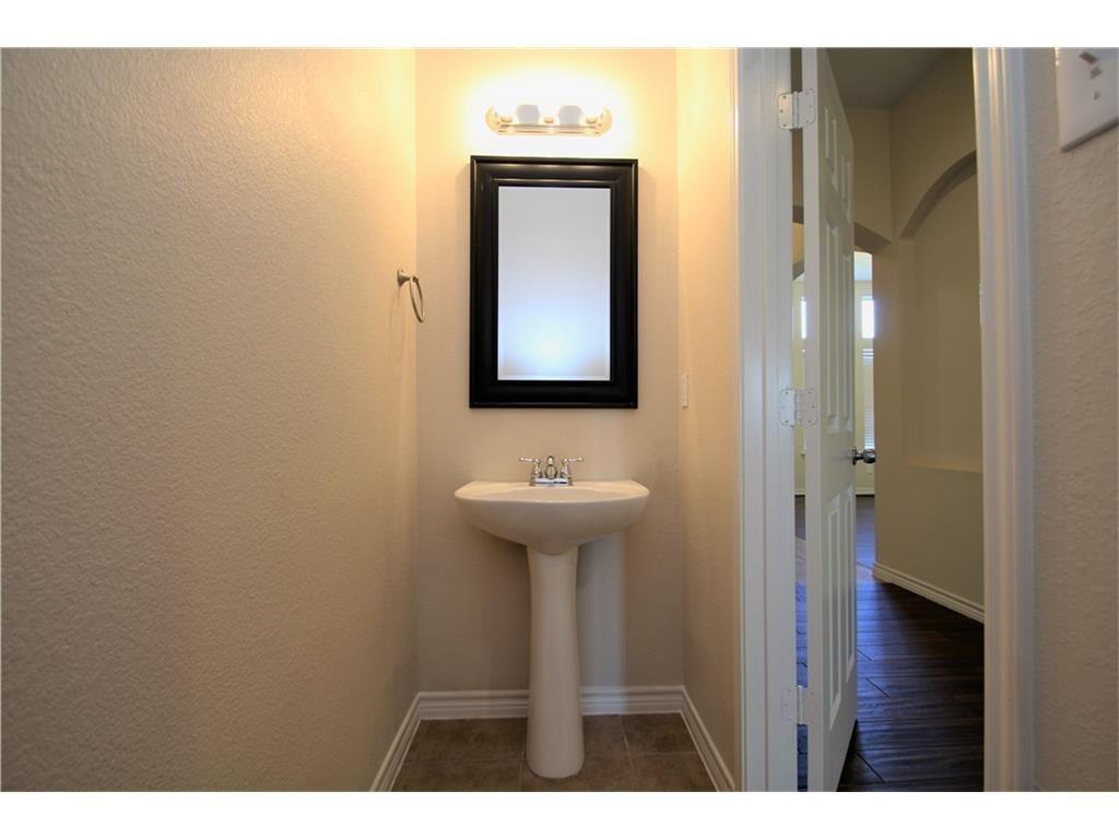 Mistletoe Hill Ph IV - Residential Lease