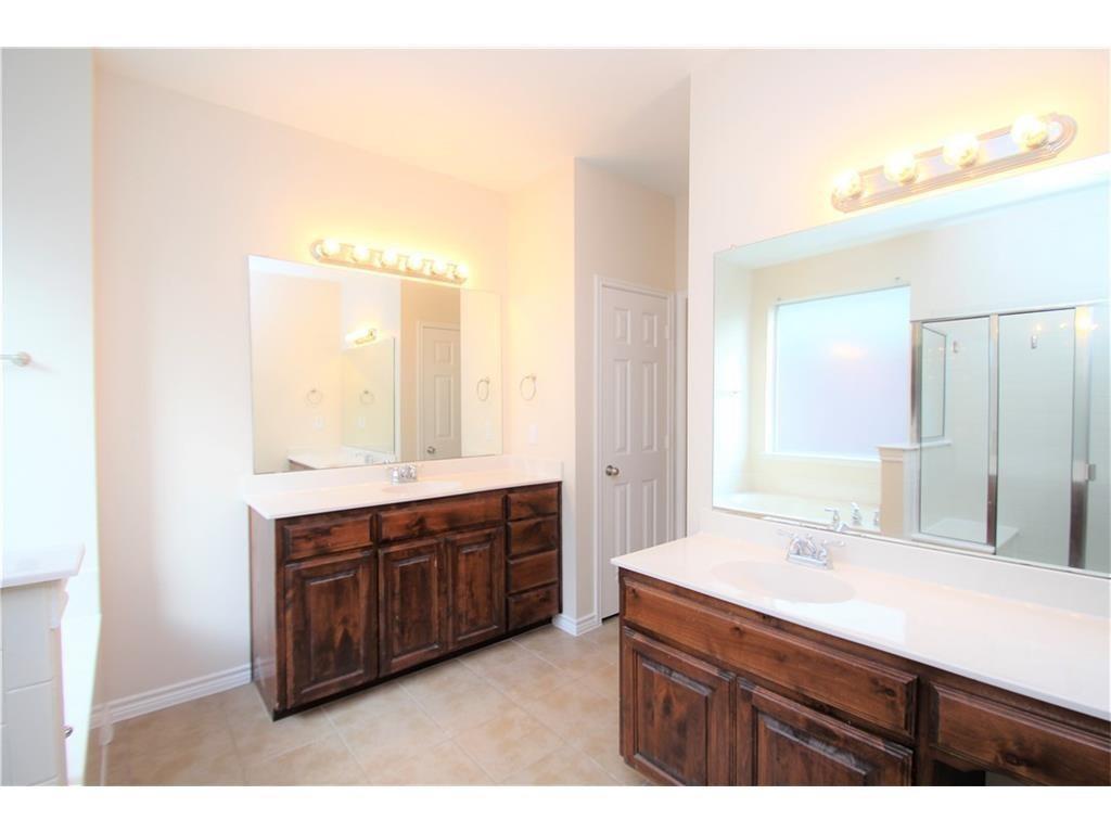 Mistletoe Hill Ph IV - Residential Lease