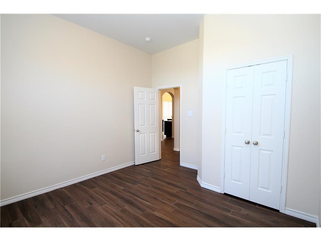 Mistletoe Hill Ph IV - Residential Lease