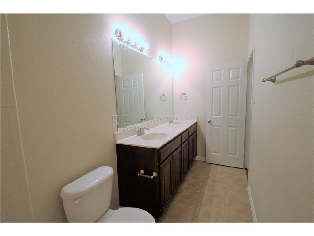 Mistletoe Hill Ph IV - Residential Lease