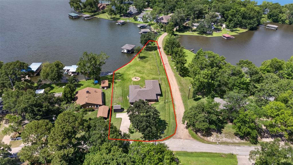 1075 Callender Lake Drive