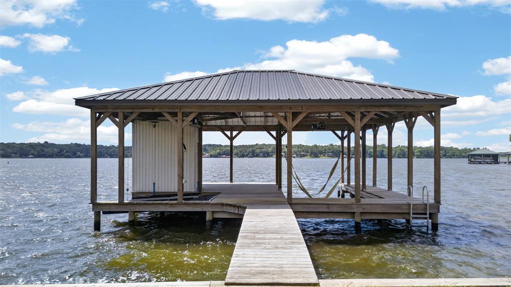 1075 Callender Lake Drive