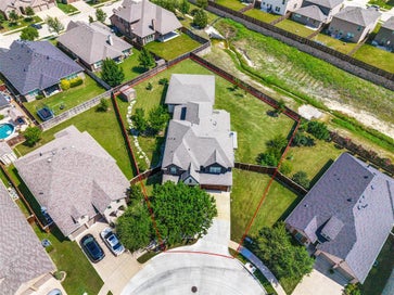 1215 Hundgate Way Forney TX 75126