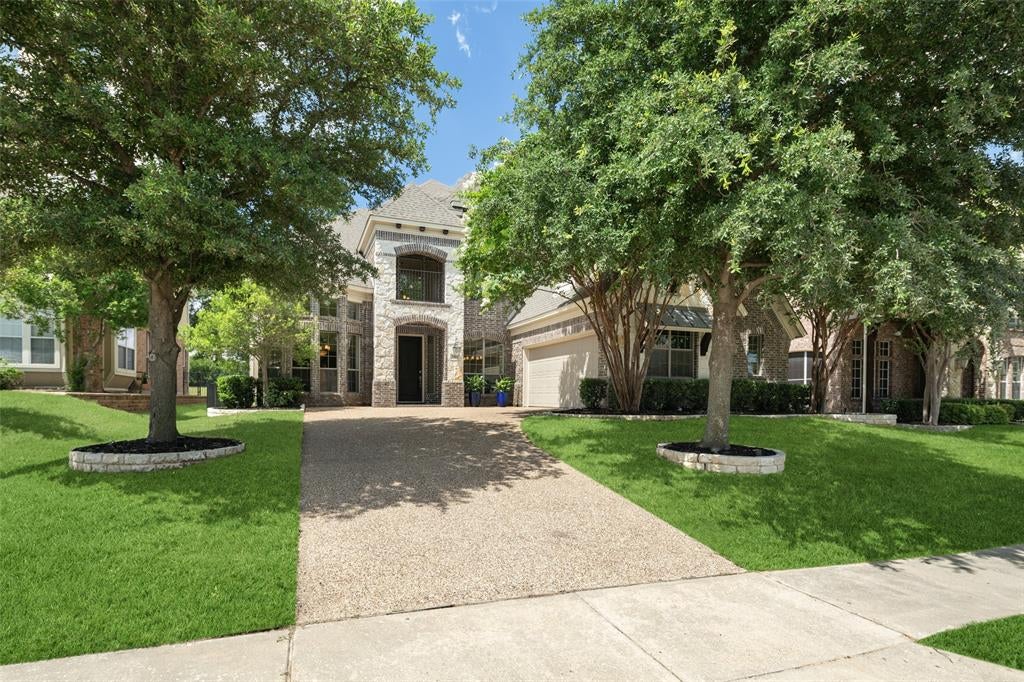 2801 Meadow Ridge Drive