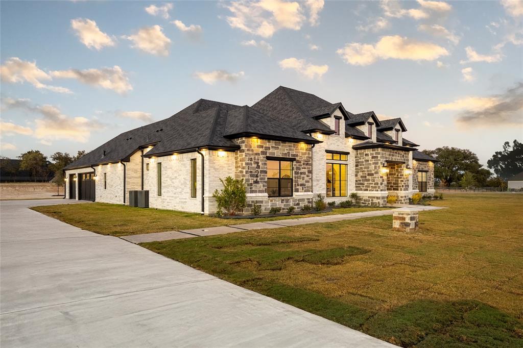724 Cooper Trail