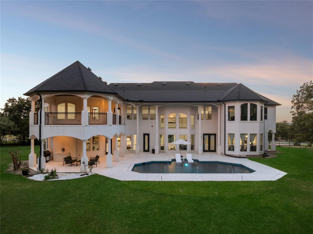 5704 Lighthouse Drive