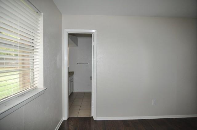 Donna Park Add - Residential Lease
