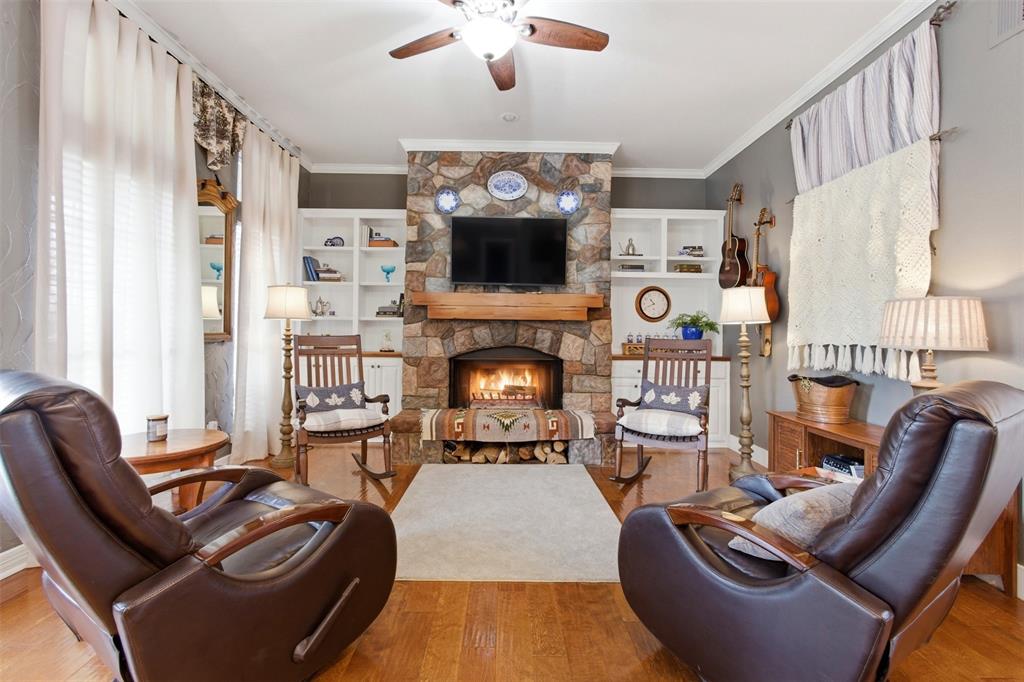 Country Rdg Estate - Residential