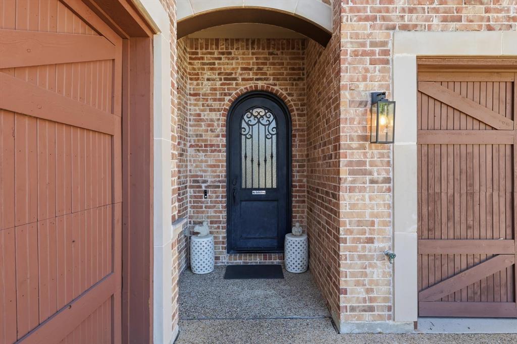 2909 White Dove Drive