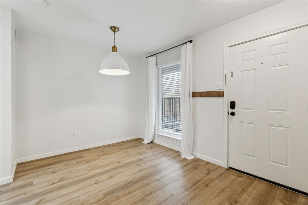 Oakhollow Condo - Residential