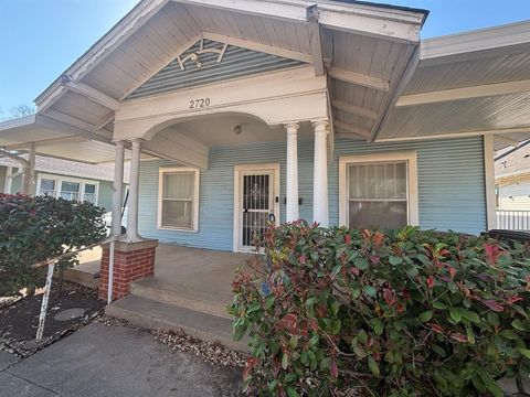 2720 College Avenue Fort Worth TX 76110