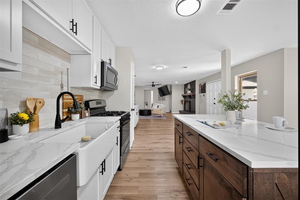 3919 Ridgeoak Way