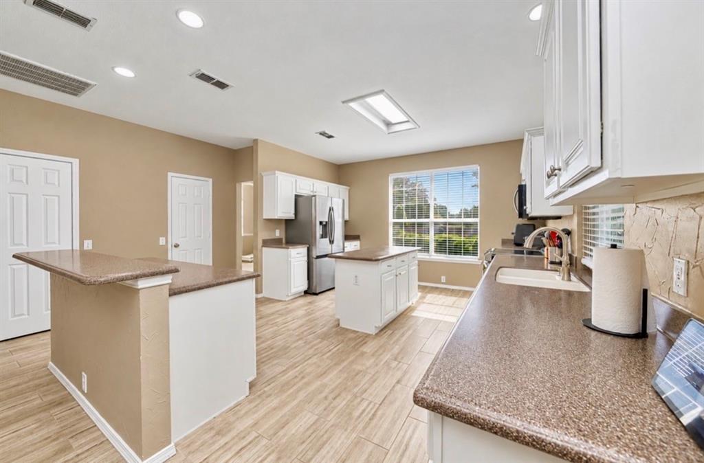 1808 Lacey Oak Lane