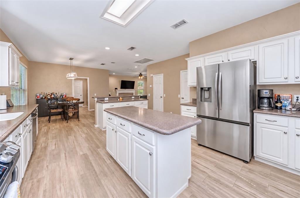 1808 Lacey Oak Lane