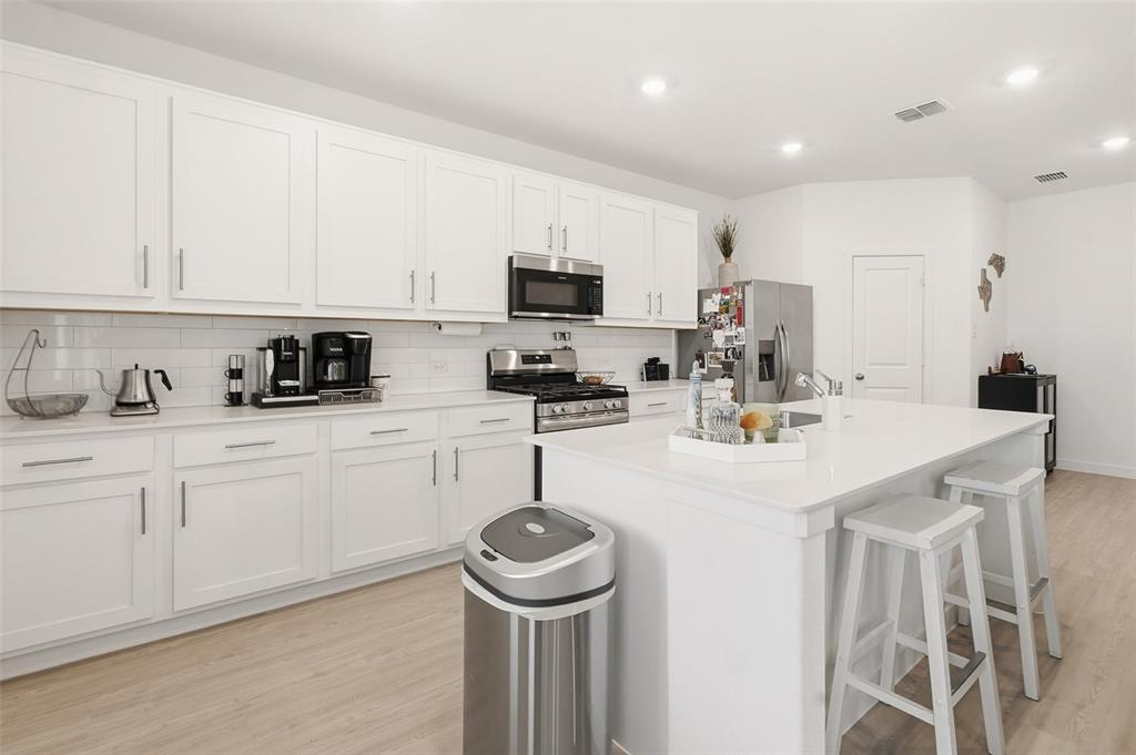 Shaded Tree Ph 1 - Residential Lease