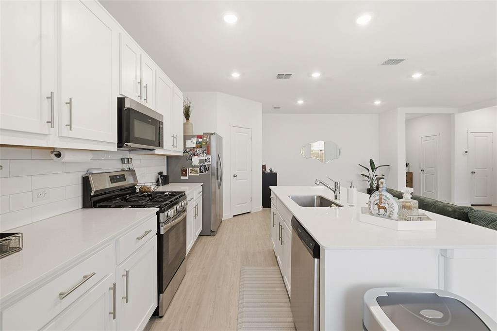 Shaded Tree Ph 1 - Residential Lease