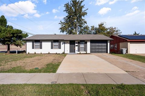 802 Las Palmas Drive Grand Prairie TX 75052