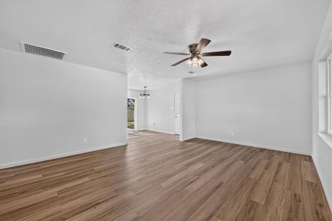 Tiny photo for 900 S 3rd Street, Sanger, TX 76266 (MLS # 21341216)