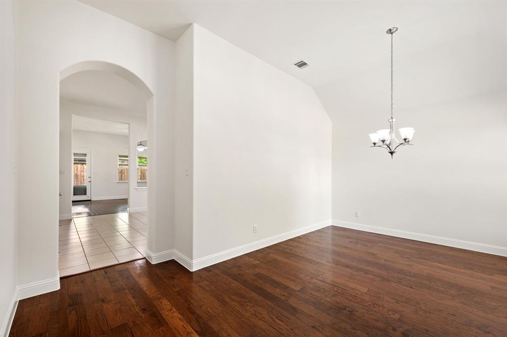 5700 Centeridge Lane