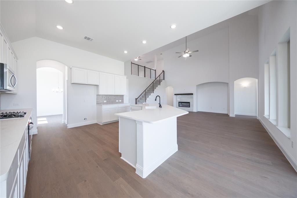 2837 Spring Valley Way
