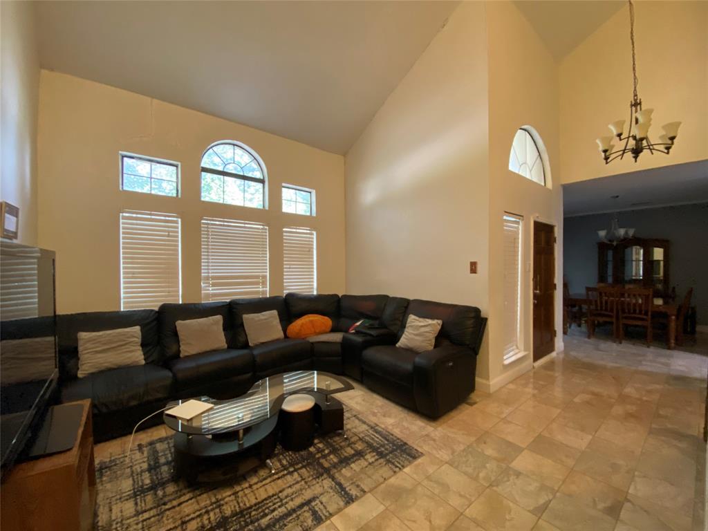 Flower Hill 04 - Residential