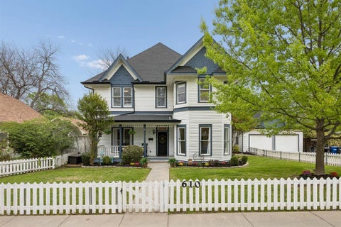 Photo of 610 N Church Street, McKinney, TX 75069 (MLS # 21391852)