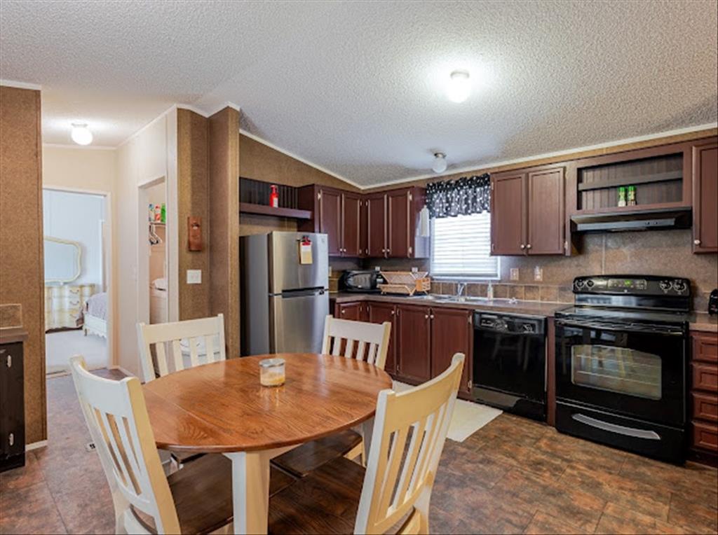 1351 Willow Beach Road 29