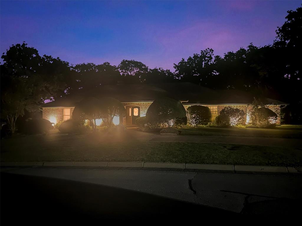 2815 Whisperwood Trail