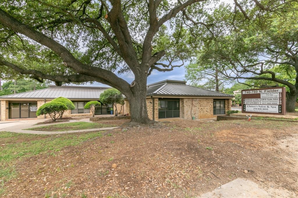 736 N Fielder Road