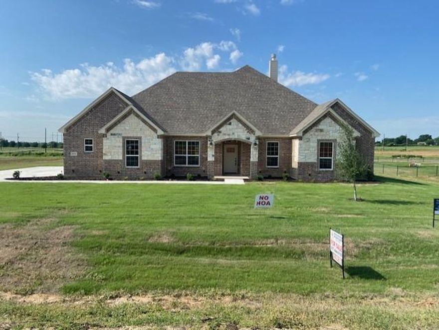 Beautiful home READY FOR MOVE IN! NO HOA!!! Open concept with Large kitchen island. Separate dining area and game room. Wood tile throughout home with granite countertops in kitchen and bathroom. Custom cabinets with stainless steel appliances. Oversized side entry 3 car garage with 8ft tall doors and remote keypad. Conveniently located between HWY 114 and HWY 199 in Azle ISD. Large back porch and plenty of room for a swimming pool and shop. Landscaped with a sprinkler system. 16 seer HVAC.
Builder offering $$10,000$$ for closing cost or rate buy down!!!