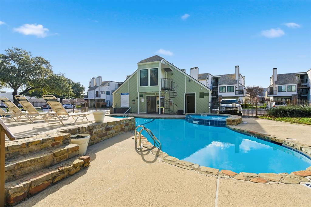 University Park Condo - Residential