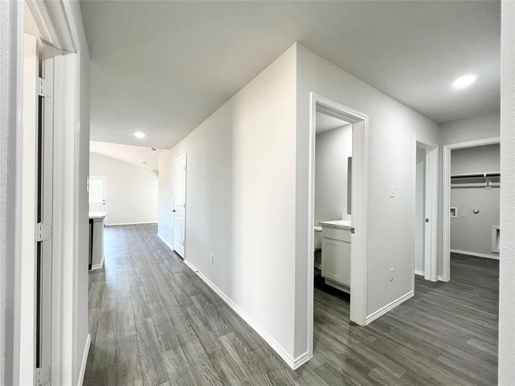 Treaty Oaks - Residential Lease