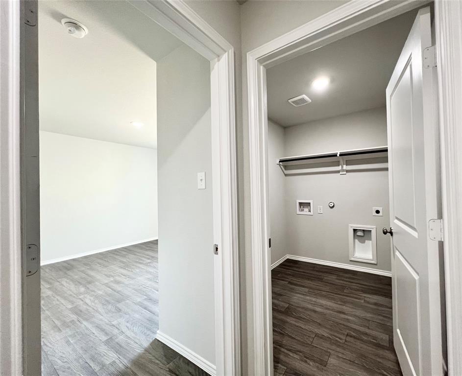 Treaty Oaks - Residential Lease