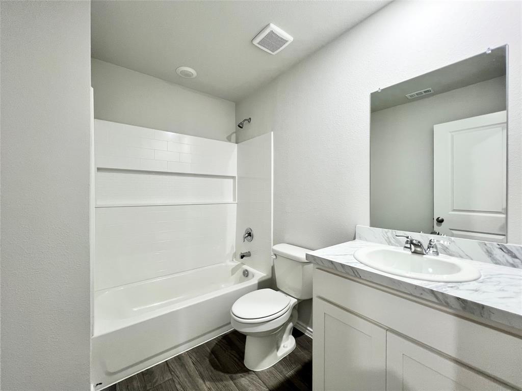 Treaty Oaks - Residential Lease