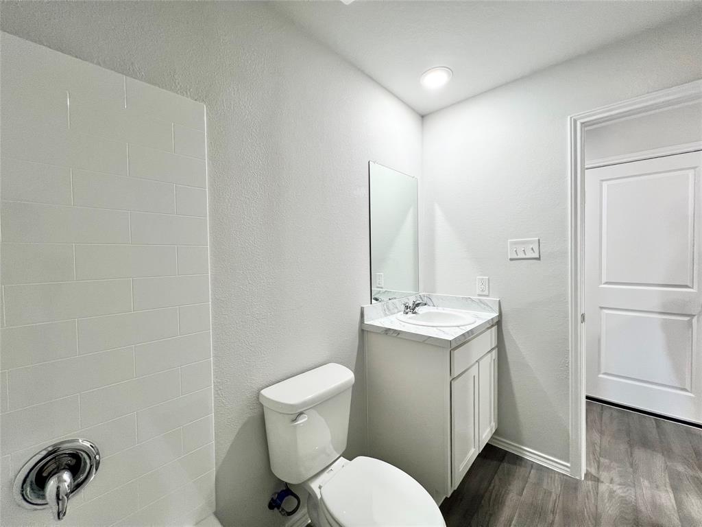 Treaty Oaks - Residential Lease