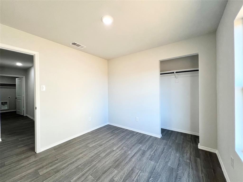 Treaty Oaks - Residential Lease