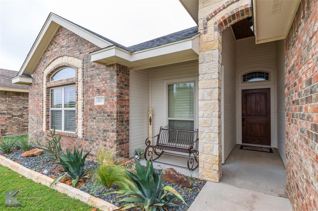 4817 Yellowstone Trail