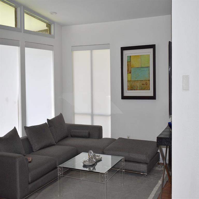 Photo of 4709 Driskell Boulevard, Fort Worth, TX 76107 (MLS # 21391845)
