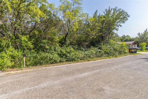 2713 Walnut Street Granbury TX 76048