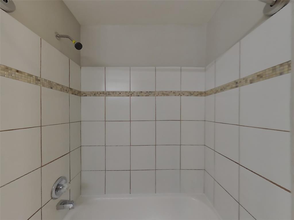 GOLDEN GATE PARK 1 - Residential Lease