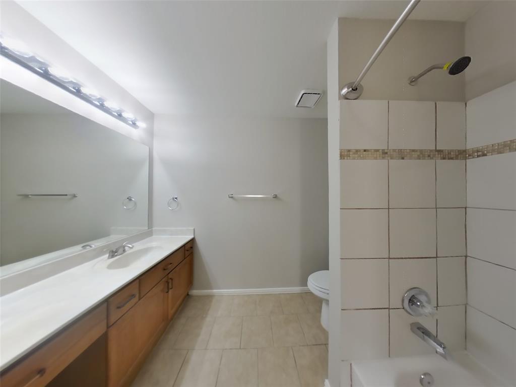 GOLDEN GATE PARK 1 - Residential Lease