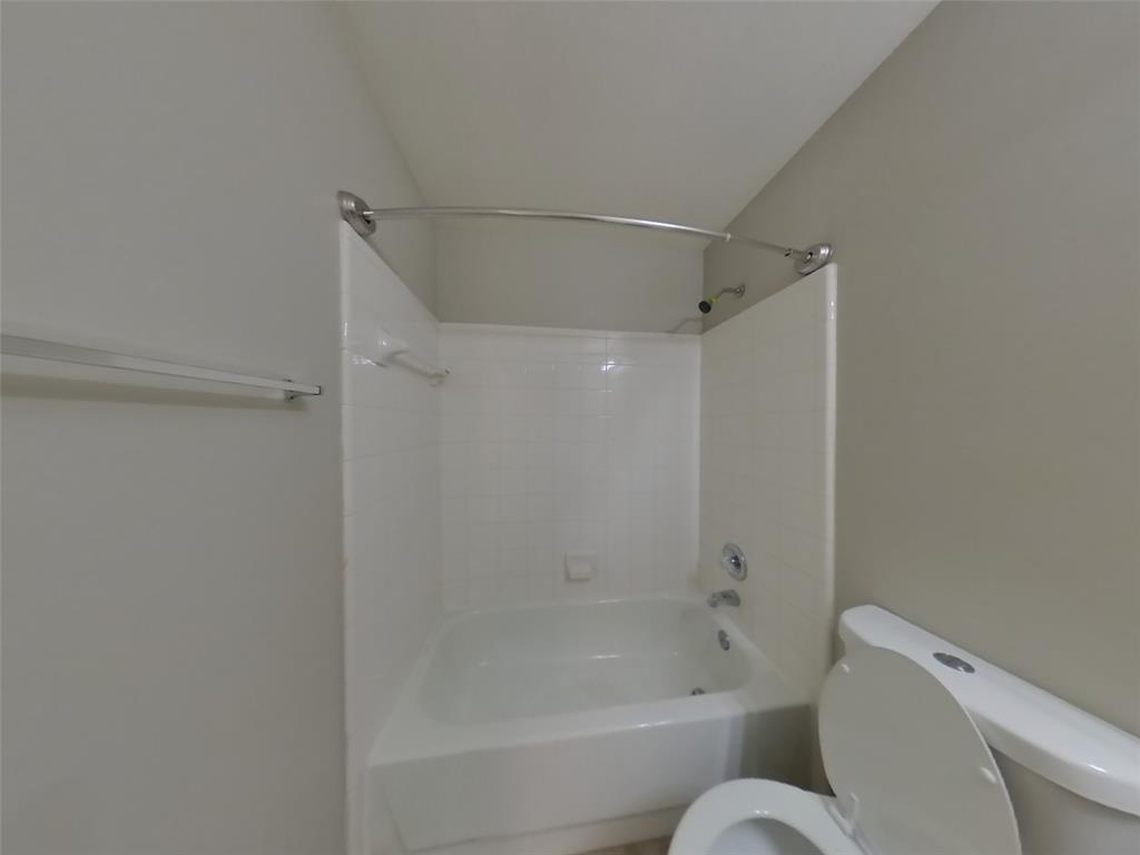 GOLDEN GATE PARK 1 - Residential Lease