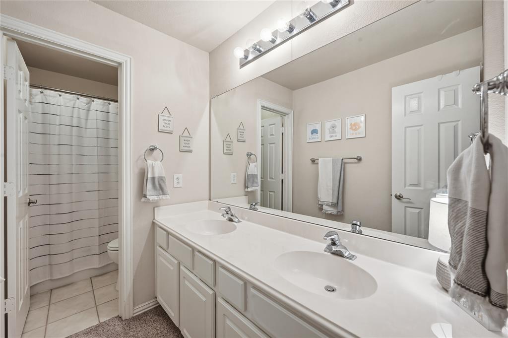 Wellington Of Flower Mound Ph - Residential